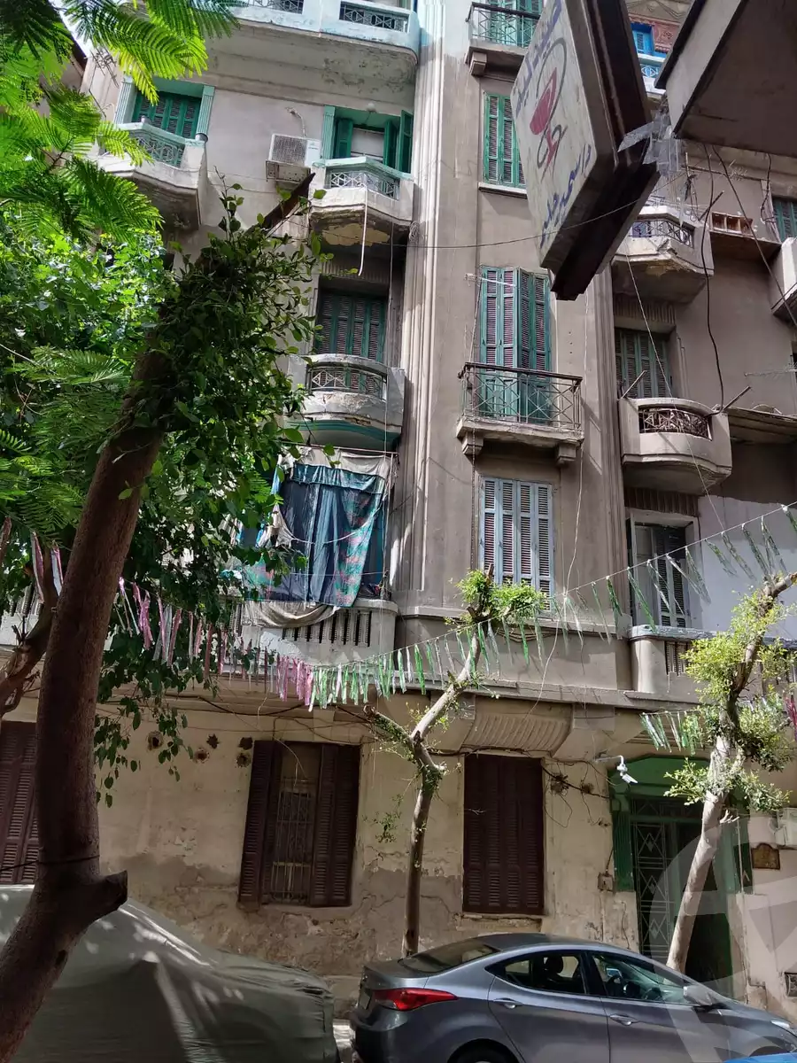 https://aqarmap.com.eg/en/listing/4933159-for-sale-cairo-el-sayyeda-zeinab-al-hanafi-st