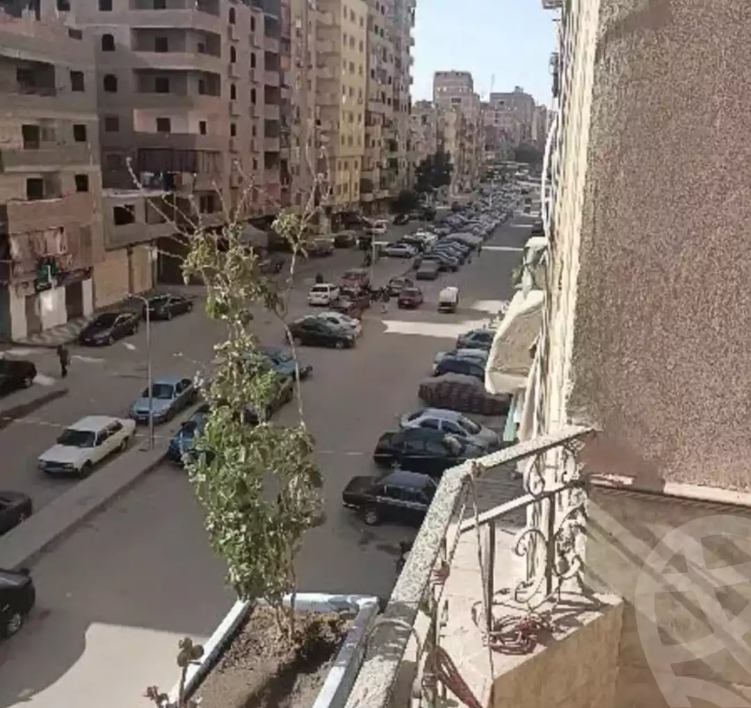 https://aqarmap.com.eg/en/listing/4936967-for-sale-cairo-helwan-hadayek-helwan-el-khashab-canal