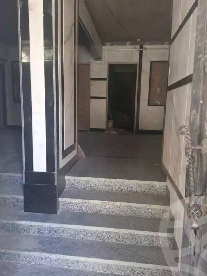 https://aqarmap.com.eg/ar/listing/4937502-for-sale-asyut-asyut-city-el-gomhoreya-st