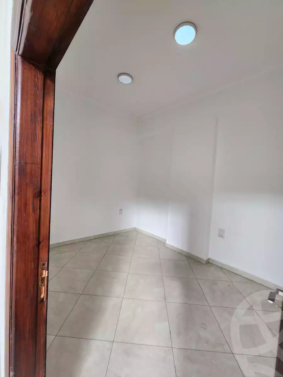 https://aqarmap.com.eg/ar/listing/4943383-for-rent-cairo-new-cairo-el-narges-el-narges-omarat-mohamed-sabry-abu-alam-st