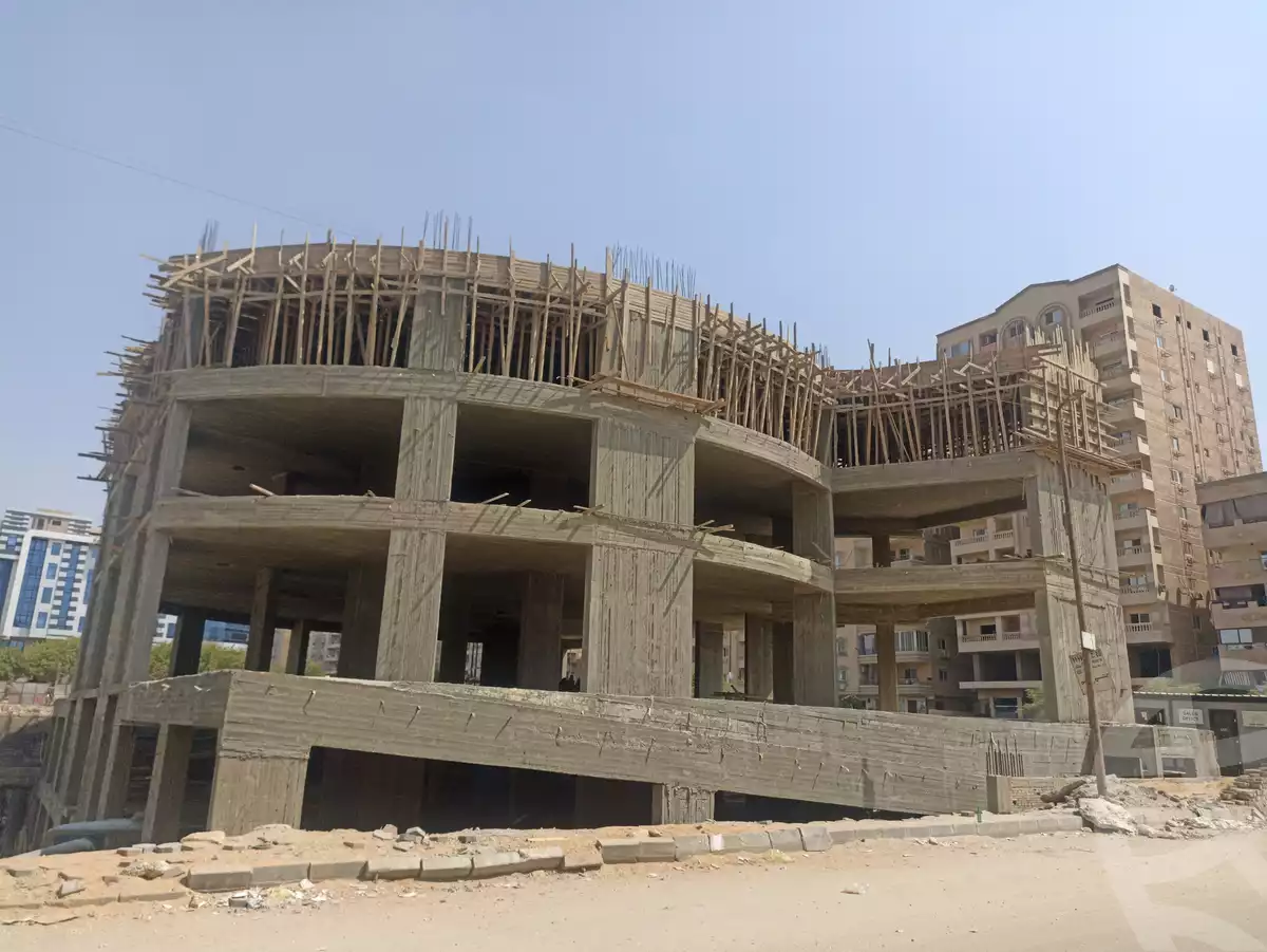 https://aqarmap.com.eg/en/listing/4968953-for-sale-cairo-nasr-city-compounds-arab-home-mall-benayat