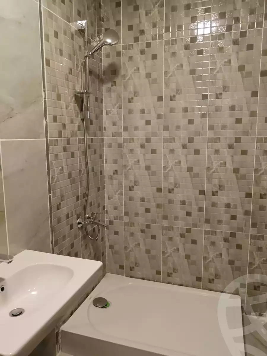 https://aqarmap.com.eg/ar/listing/4970602-for-sale-cairo-new-cairo-compounds-el-deyar-mokhabarat