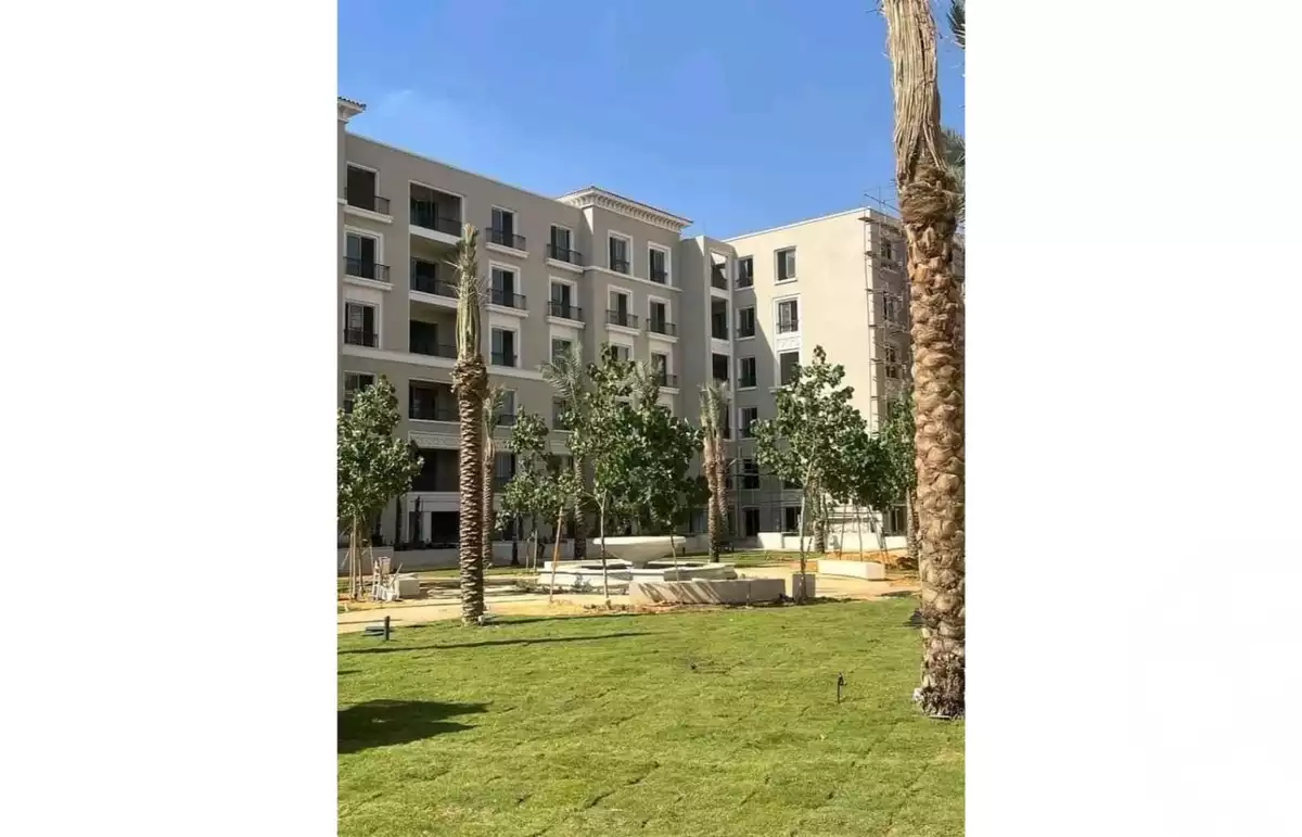 https://aqarmap.com.eg/ar/listing/4988220-for-sale-cairo-el-sheikh-zayed-city-compounds-kmbwnd-fyldj-wyst-dr-llttwyr