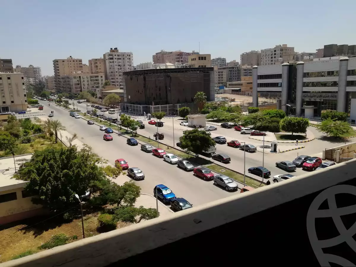 https://aqarmap.com.eg/en/listing/4991883-for-sale-cairo-nasr-city-9th-zone-mohammed-hasan-st