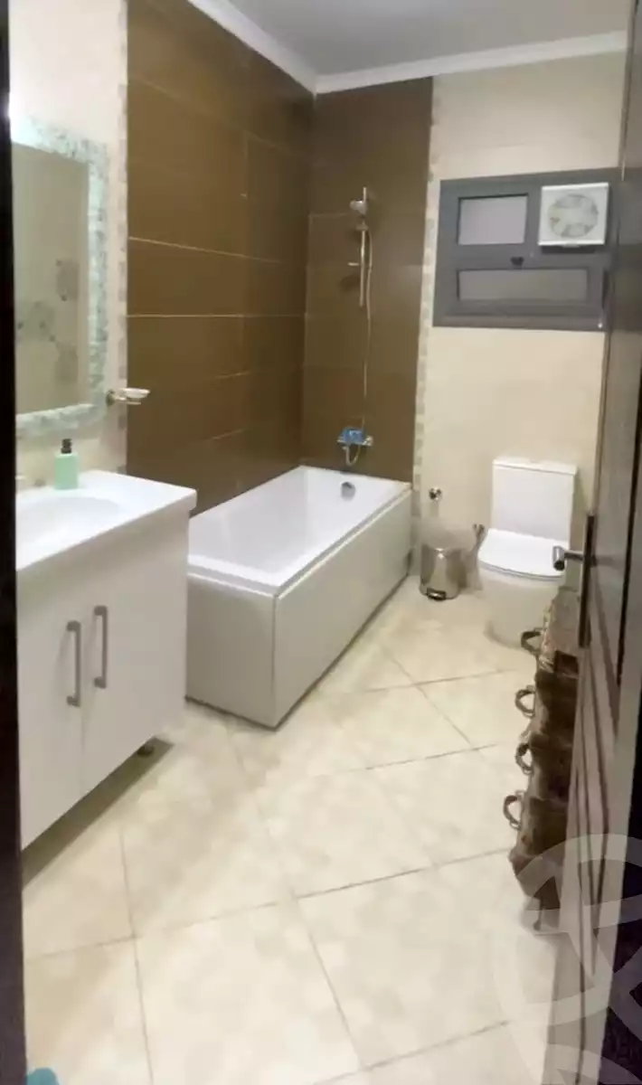https://aqarmap.com.eg/en/listing/5001833-for-sale-cairo-new-cairo-compounds-el-deyar-mokhabarat