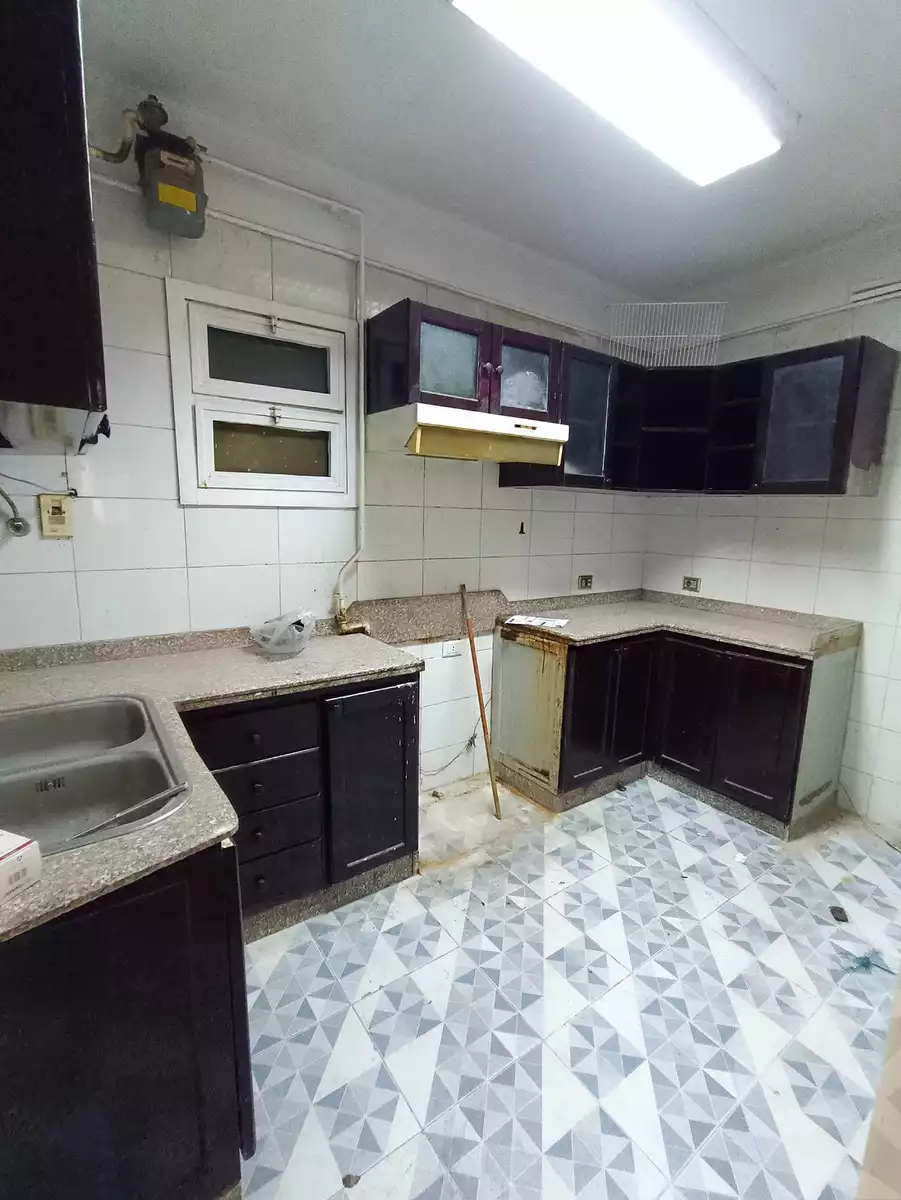 https://aqarmap.com.eg/en/listing/5004147-for-rent-cairo-mokattam-lhdb-l-ly-shareaa-9