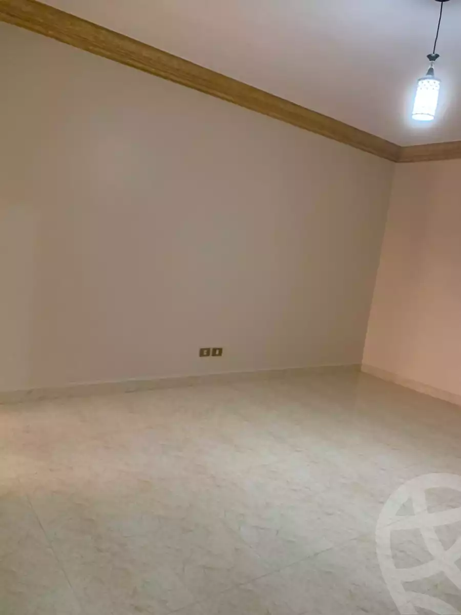 https://aqarmap.com.eg/en/listing/5007022-for-rent-cairo-new-cairo-lrhb-city-mtdd-lrhb-phase-8