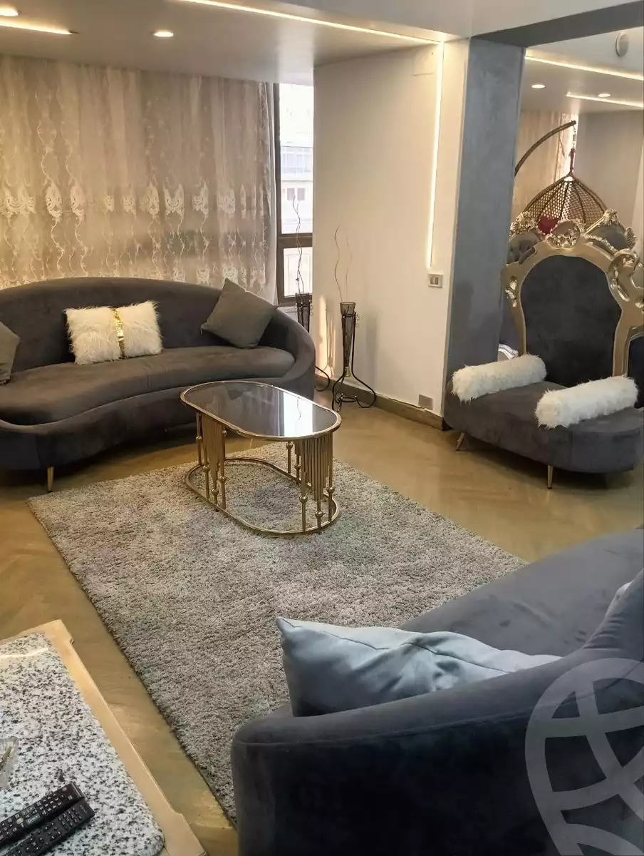 https://aqarmap.com.eg/ar/listing/5012354-for-rent-cairo-dokki-kwrnysh-lnyl