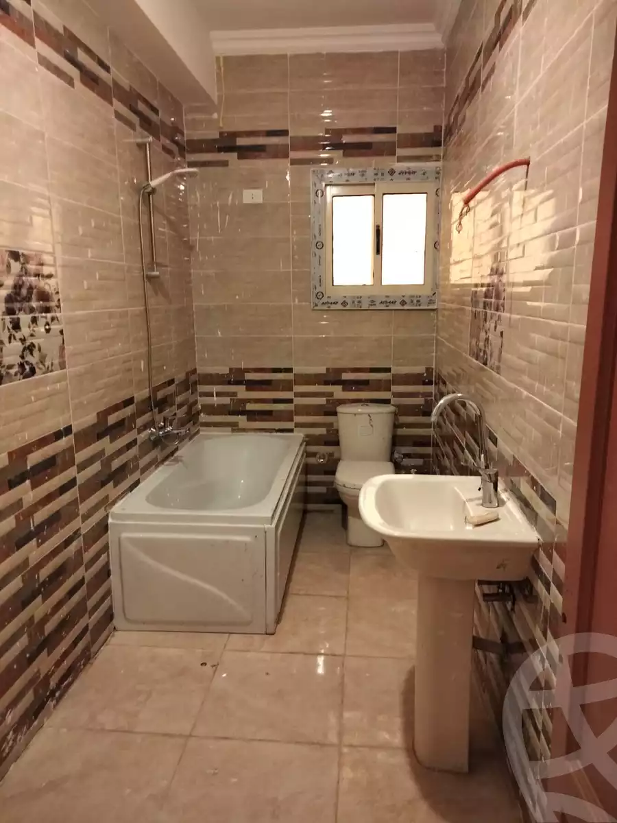 https://aqarmap.com.eg/en/listing/5032438-for-rent-cairo-new-cairo-el-yassamin-el-yasmeen-3-mohamed-rahim-st