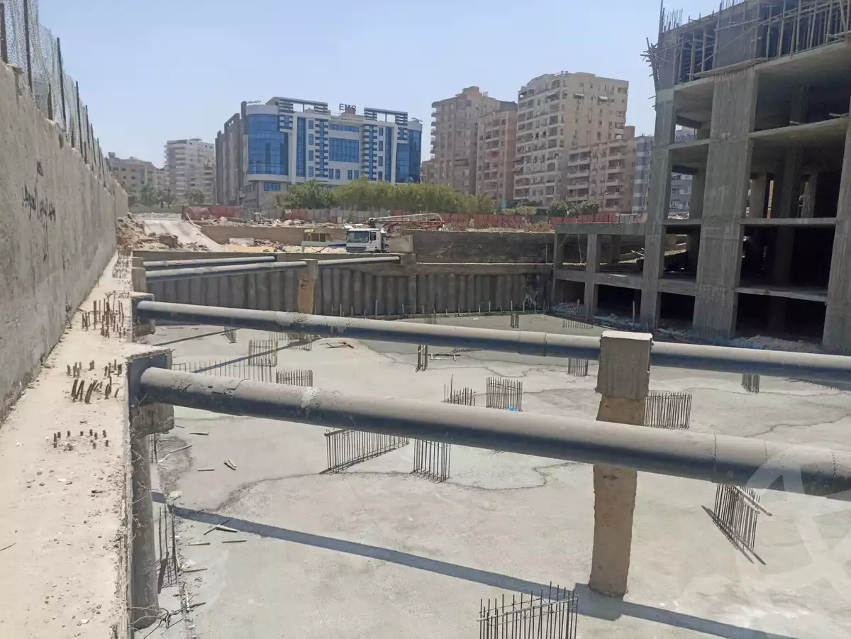 https://aqarmap.com.eg/ar/listing/5045102-for-sale-cairo-nasr-city-compounds-arab-home-mall-benayat