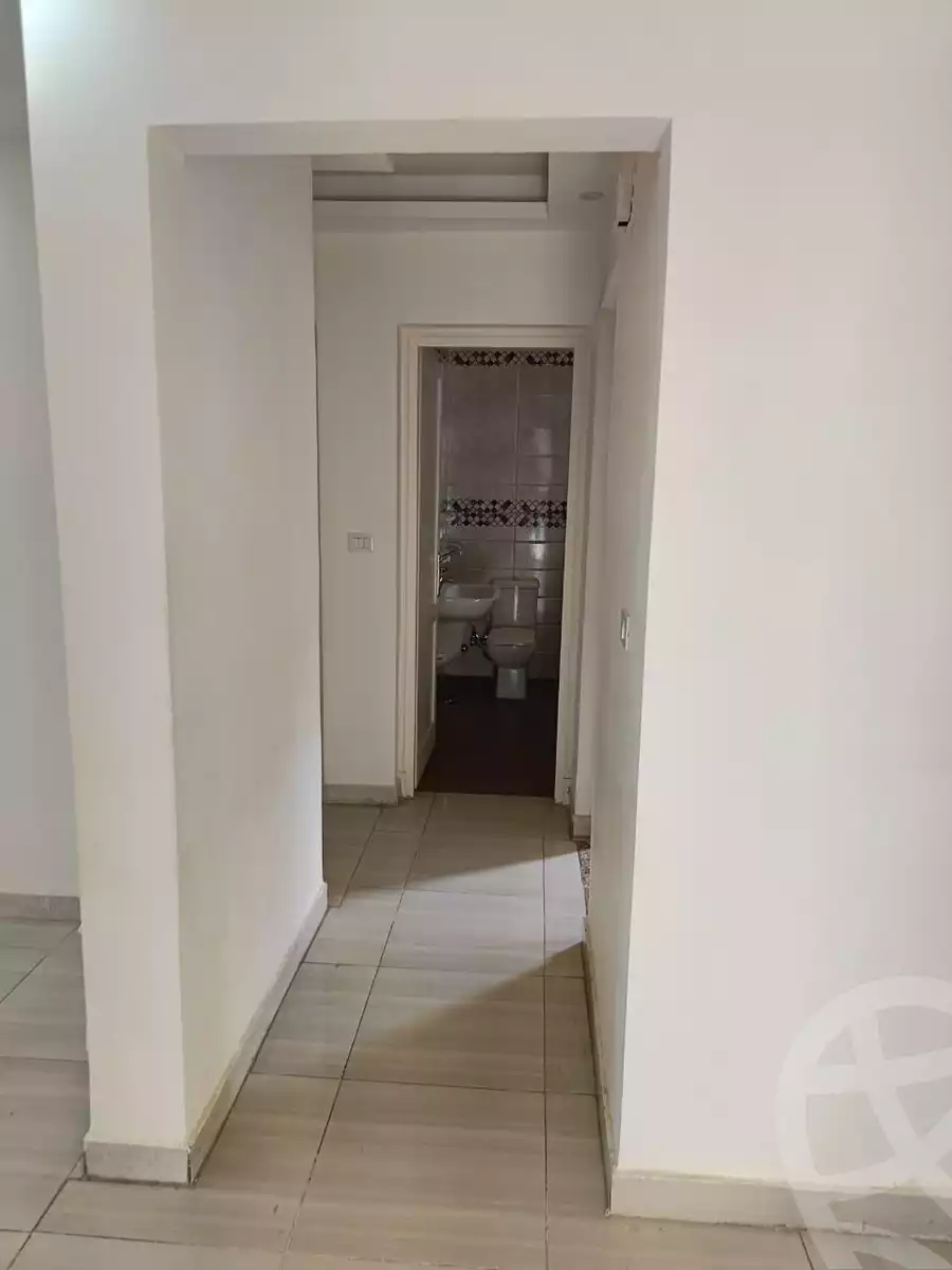 https://aqarmap.com.eg/en/listing/5046441-for-rent-cairo-new-cairo-lrhb-city-phase-5