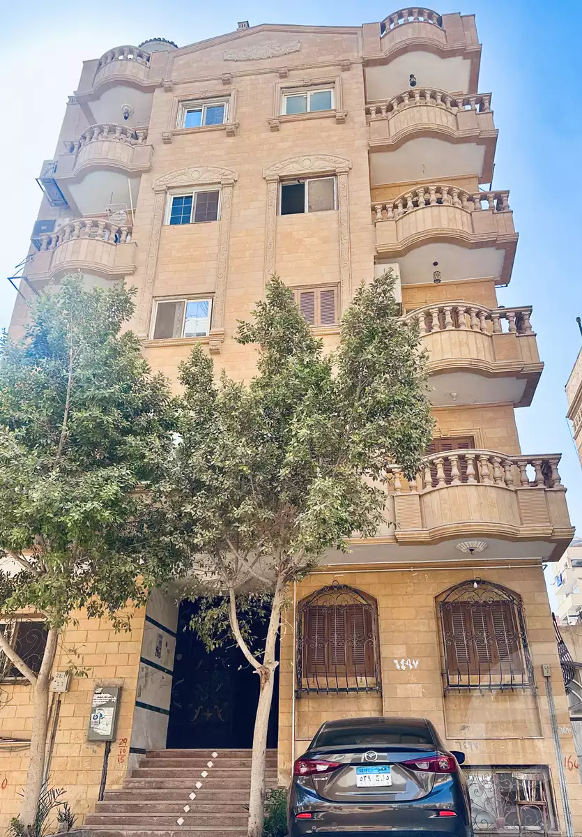 https://aqarmap.com.eg/en/listing/5049060-for-sale-cairo-mokattam-el-hadabah-el-wosta-el-mantaqa-el-khamsa-street-33