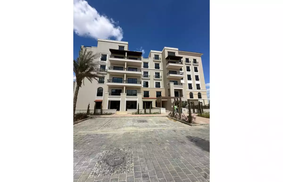 https://aqarmap.com.eg/ar/listing/5050284-for-sale-cairo-el-sheikh-zayed-city-compounds-kmbwnd-fyldj-wyst-dr-llttwyr