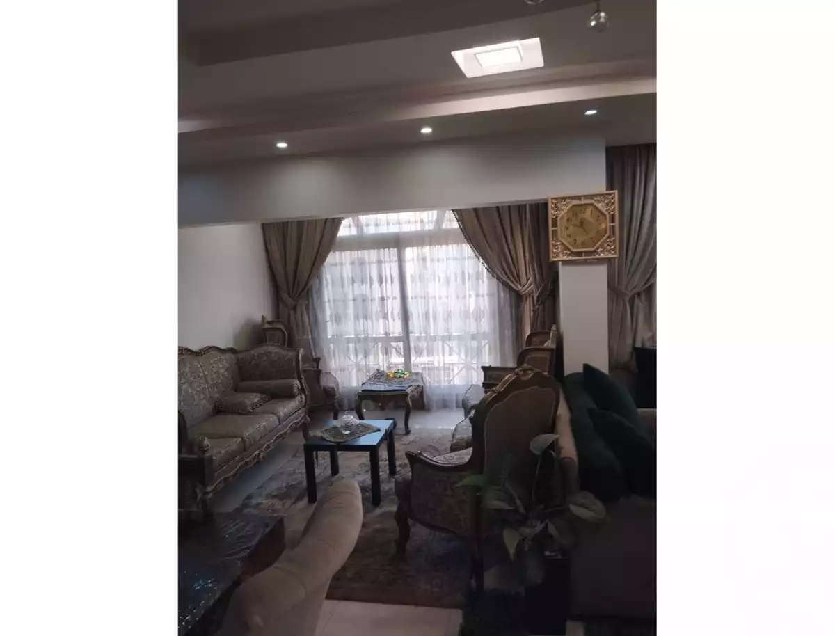 https://aqarmap.com.eg/ar/listing/5050320-for-sale-cairo-6th-of-october-hadaeq-october-kmbwnd-fy-hdyq-ktwbr-hay-el-ashgar