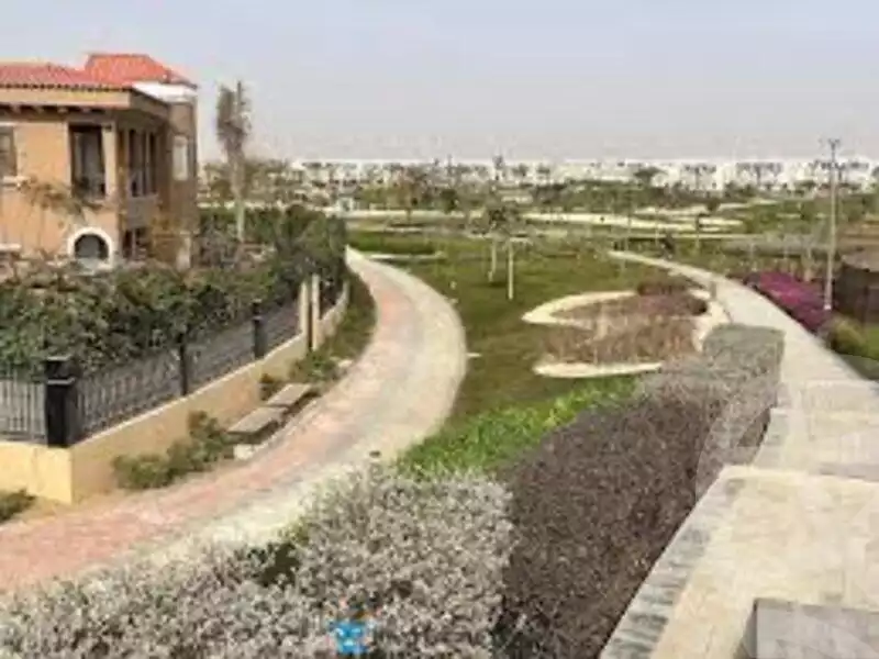 https://aqarmap.com.eg/ar/listing/5050696-for-sale-cairo-new-cairo-compounds-hyde-park-greens-hyde-park-compound