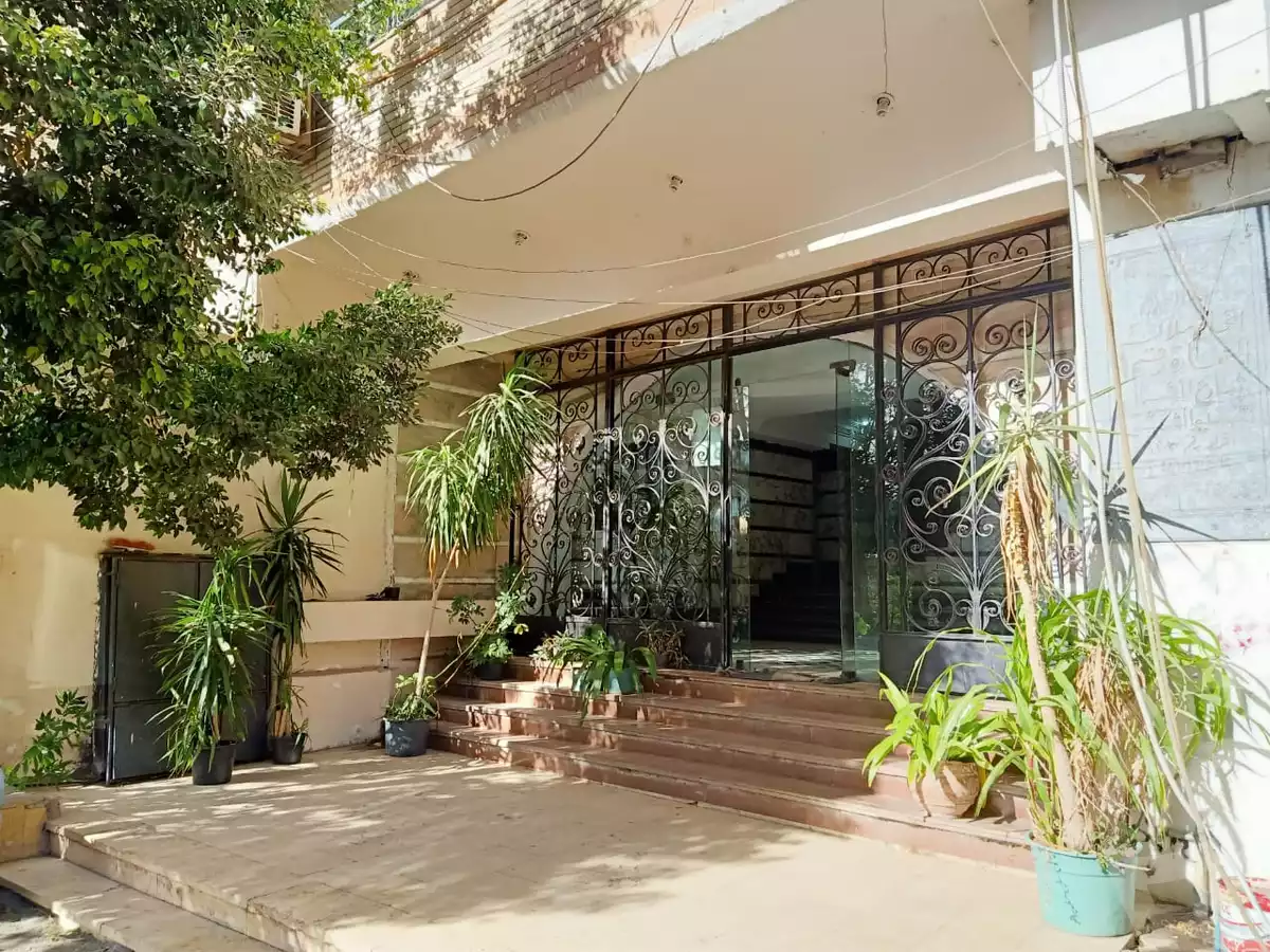 https://aqarmap.com.eg/en/listing/5079961-for-rent-cairo-el-maadi-kornish-el-maadi-al-mashtal-st