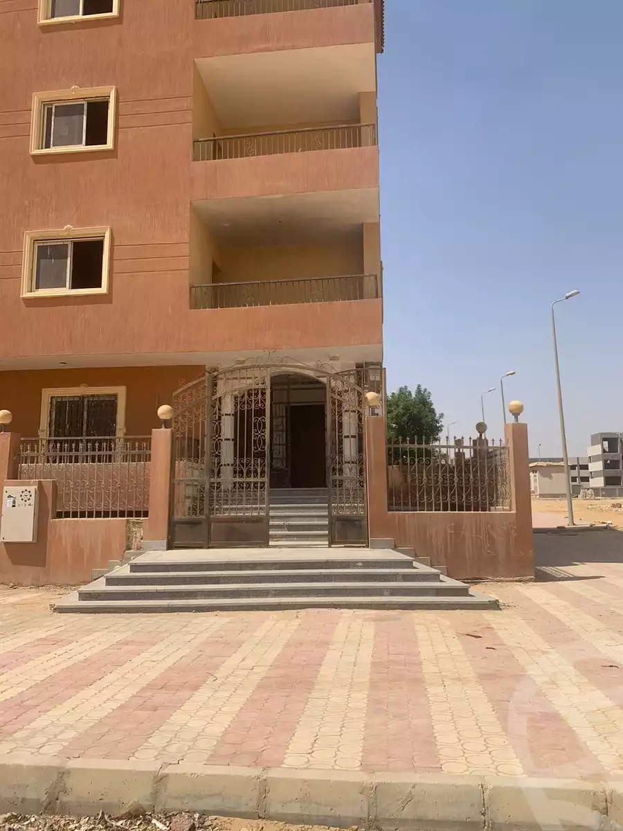 https://aqarmap.com.eg/en/listing/5086142-for-sale-cairo-6th-of-october-el-tawsaat-el-shamalya-lhy-300