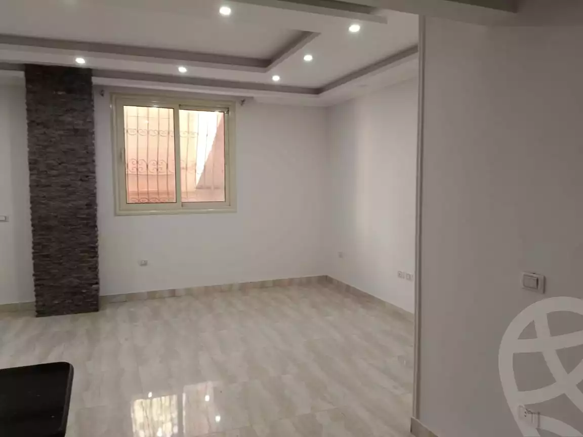 https://aqarmap.com.eg/ar/listing/5101236-for-rent-cairo-el-sheikh-zayed-city-el-hay-el-hady-ashaer-area-1-street-10