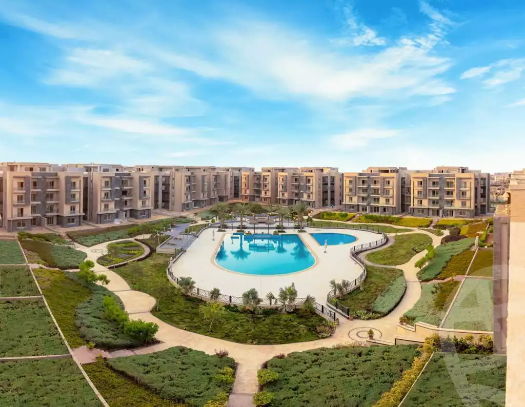 https://aqarmap.com.eg/en/listing/5132049-for-sale-cairo-new-cairo-compounds-galleria-moon-valley