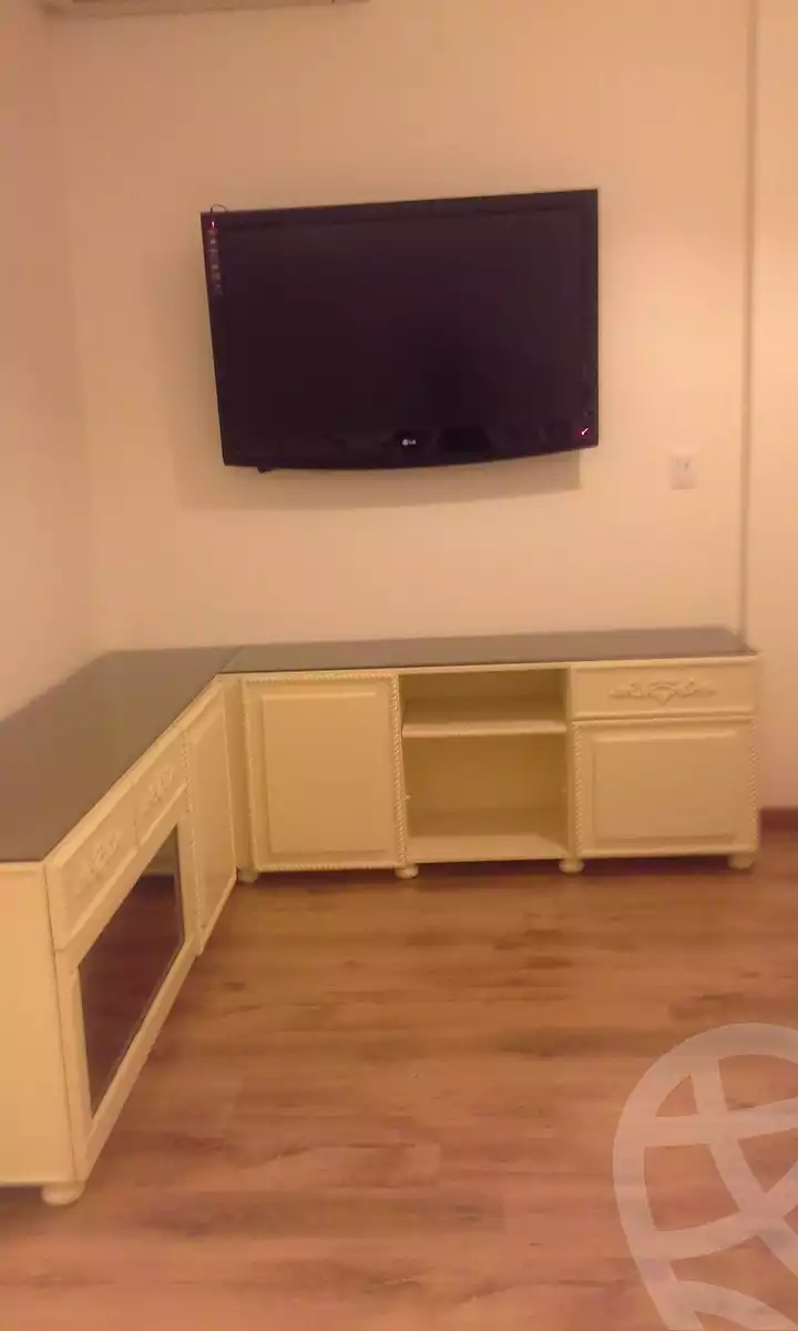 https://aqarmap.com.eg/en/listing/4468437-for-sale-cairo-new-cairo-ganob-el-akadamiya-south-academy-h-el-shaheed-shafik-metri-sedrak-st