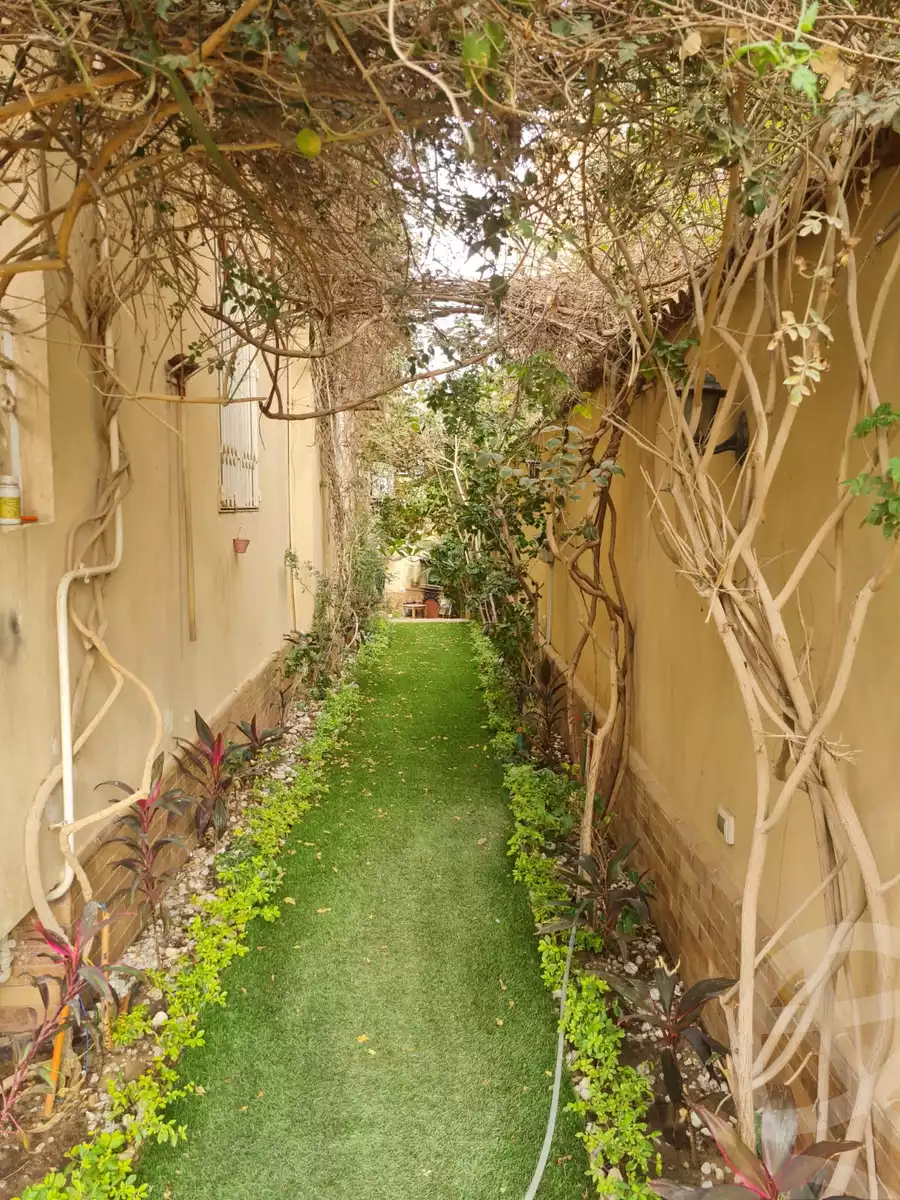https://aqarmap.com.eg/en/listing/4468437-for-sale-cairo-new-cairo-ganob-el-akadamiya-south-academy-h-el-shaheed-shafik-metri-sedrak-st