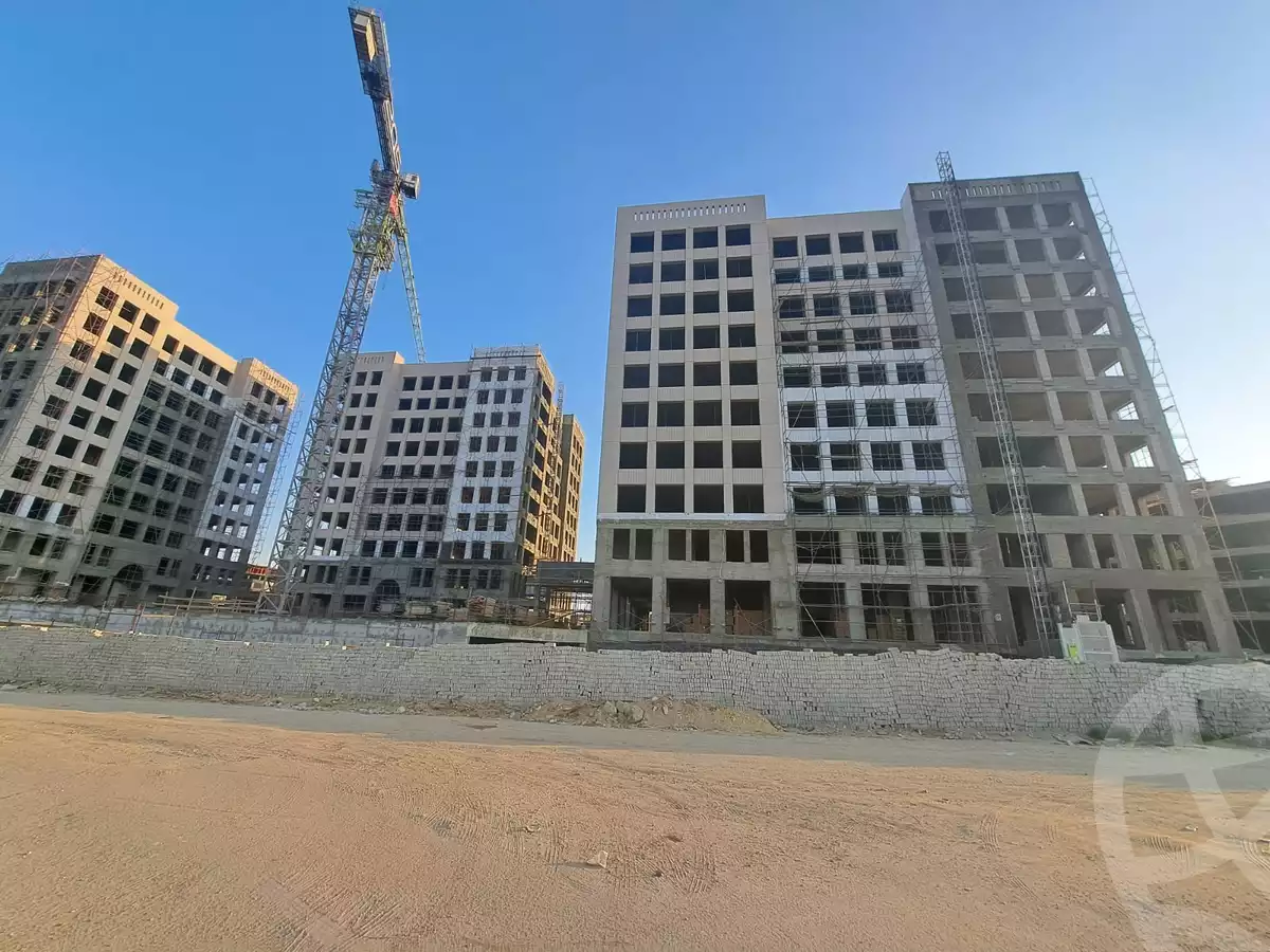 https://aqarmap.com.eg/en/listing/5213488-for-sale-cairo-el-sheikh-zayed-city-compounds-mwl-205-rkn-blm