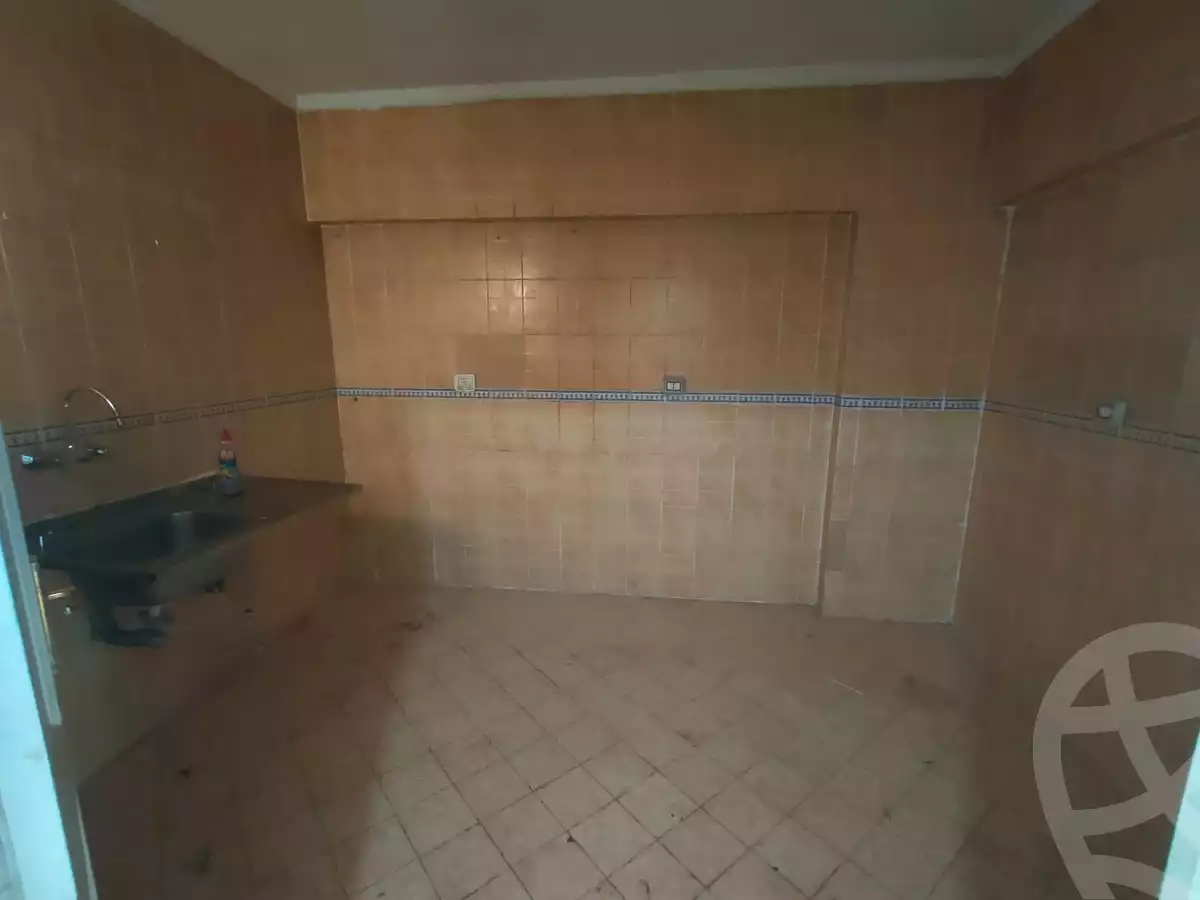 https://aqarmap.com.eg/en/listing/5213980-for-rent-cairo-new-cairo-lrhb-city-phase-8