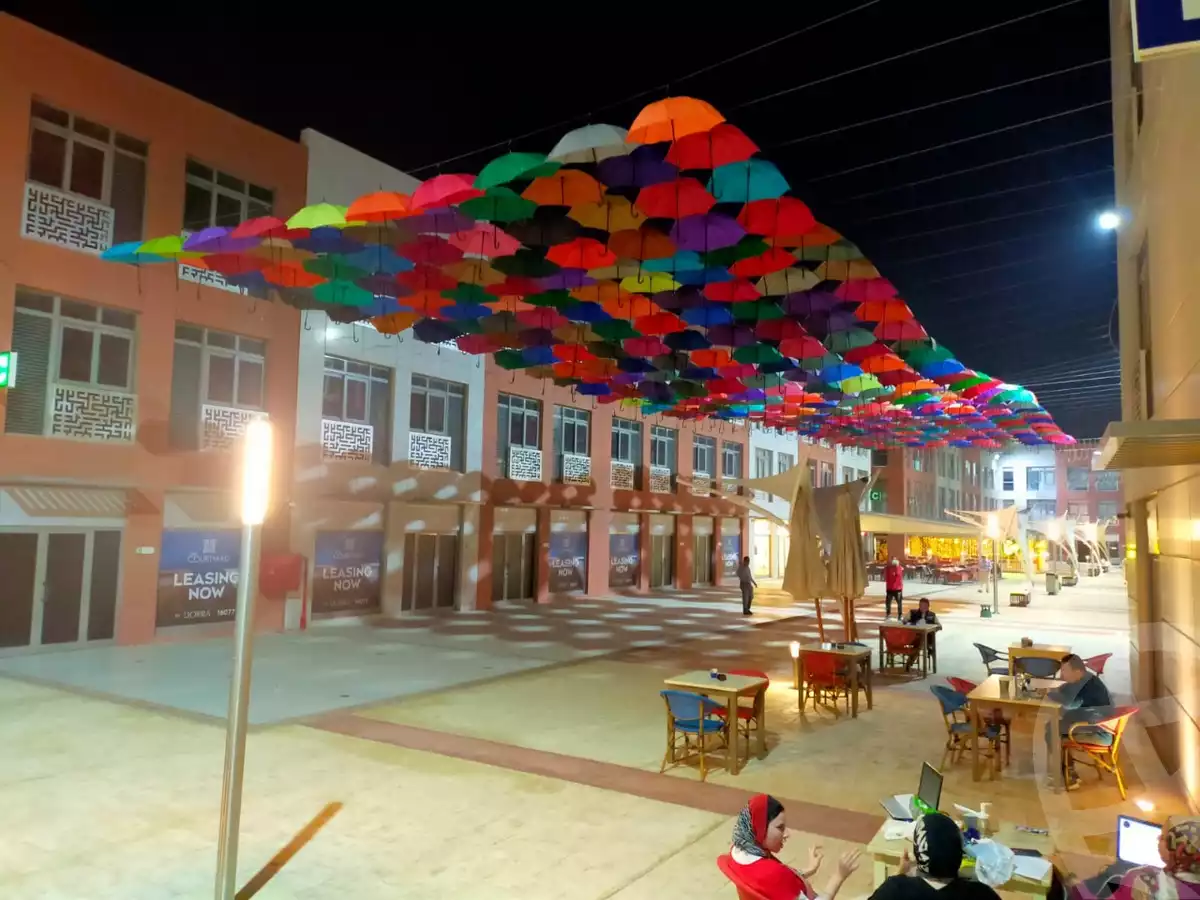 https://aqarmap.com.eg/en/listing/5214185-for-sale-cairo-el-sheikh-zayed-city-compounds-the-courtyard-mall-dorra