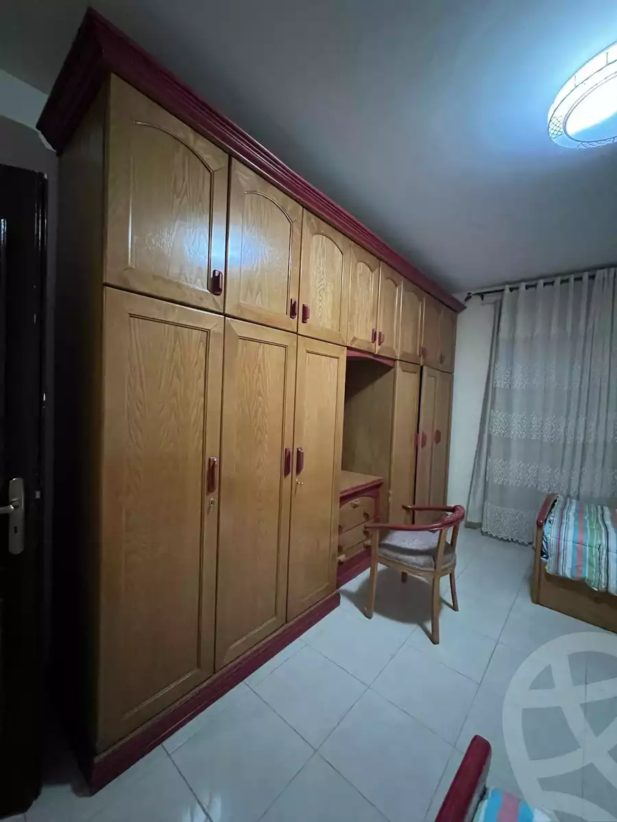 https://aqarmap.com.eg/en/listing/5214826-for-rent-cairo-new-cairo-lrhb-city-phase-4-mostafa-el-nahaas-st