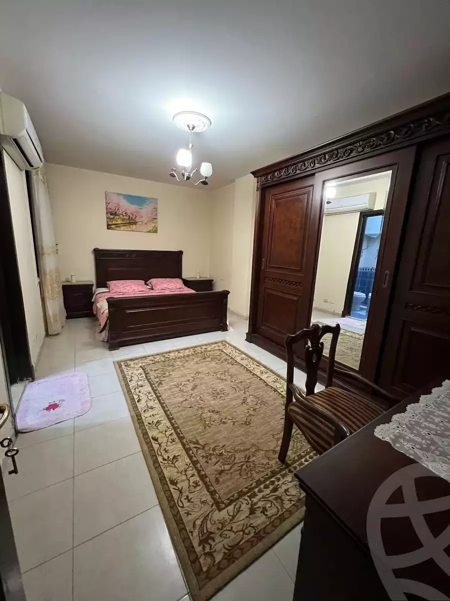 https://aqarmap.com.eg/en/listing/5214826-for-rent-cairo-new-cairo-lrhb-city-phase-4-mostafa-el-nahaas-st
