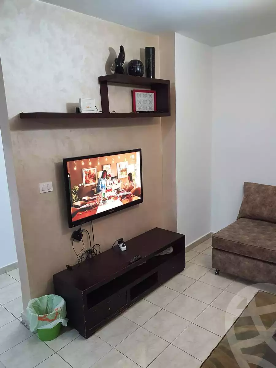 https://aqarmap.com.eg/ar/listing/5220182-for-rent-cairo-new-cairo-lrhb-city-phase-5-ibn-al-nafees-st