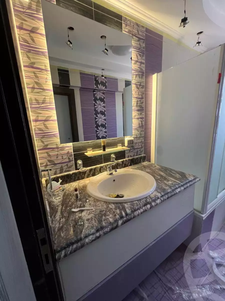 https://aqarmap.com.eg/en/listing/5228878-for-rent-cairo-new-cairo-lrhb-city-mtdd-lrhb-phase-8