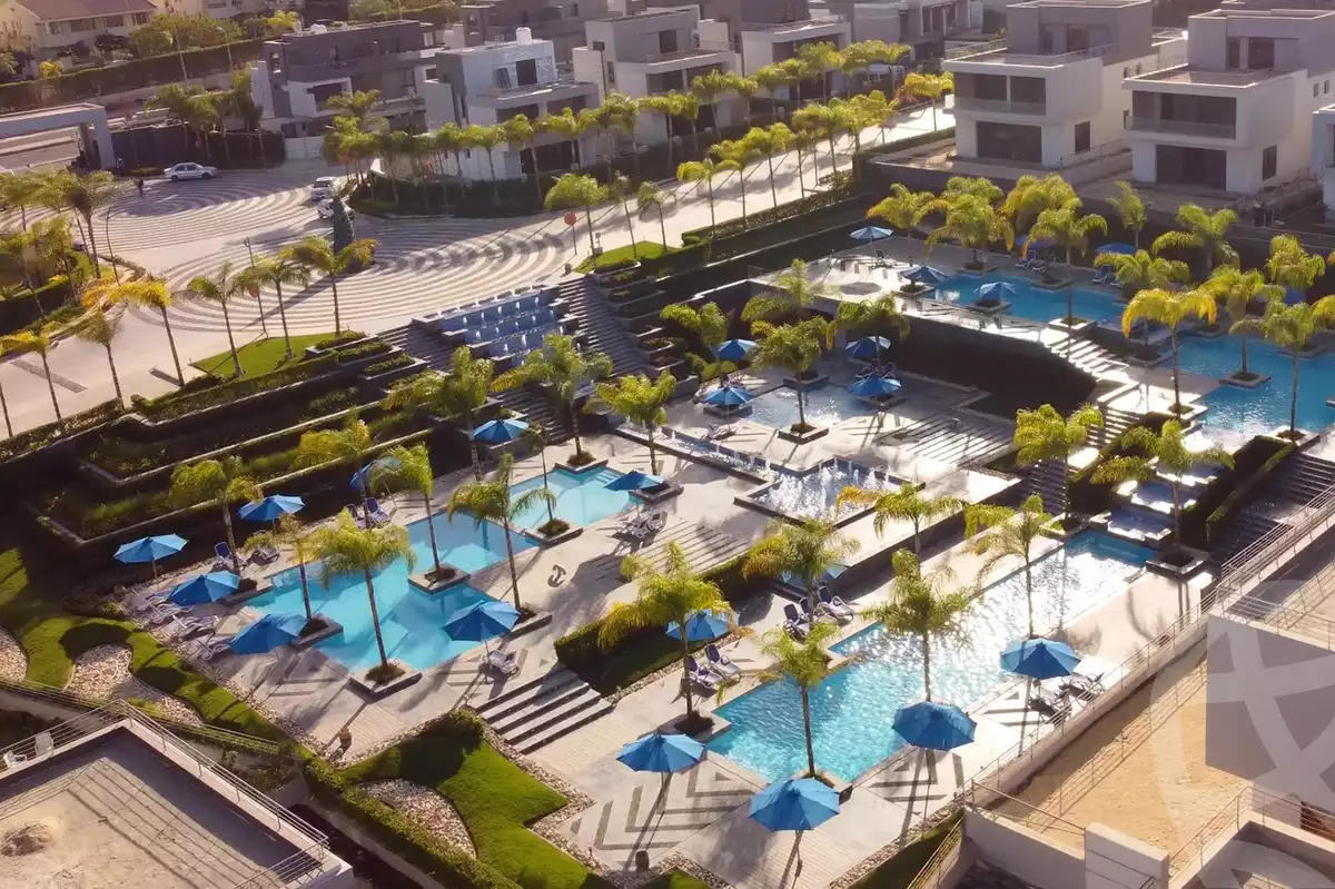 https://aqarmap.com.eg/ar/listing/5231668-for-sale-cairo-el-sheikh-zayed-city-compounds-el-patio-zahraa
