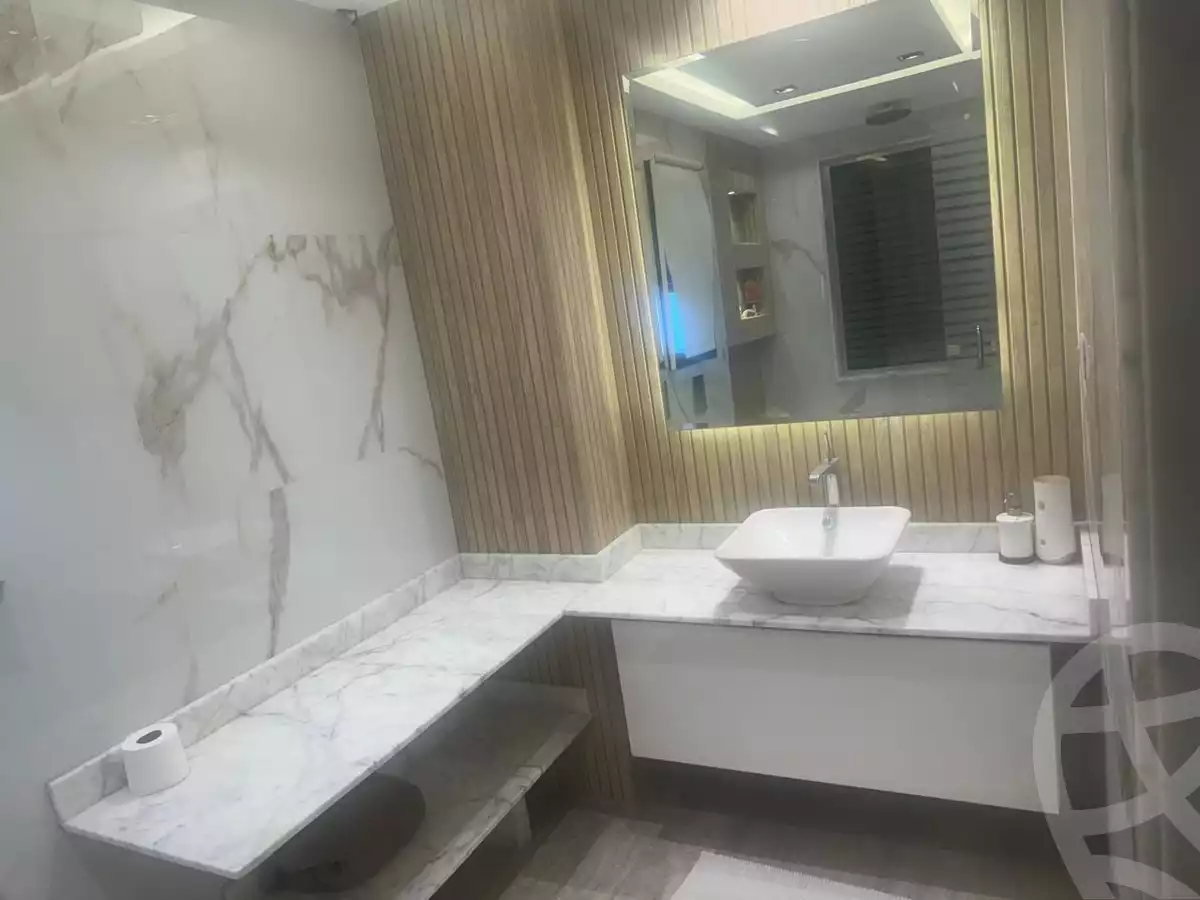 https://aqarmap.com.eg/ar/listing/5235544-for-rent-cairo-el-sheikh-zayed-city-compounds-kmbwnd-wyst-twn-swdyk