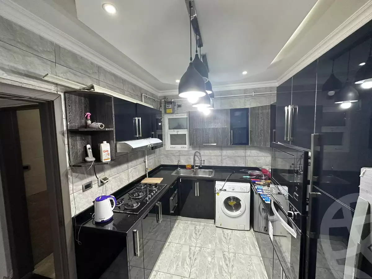 https://aqarmap.com.eg/en/listing/5239219-for-rent-cairo-new-cairo-lrhb-city-phase-8