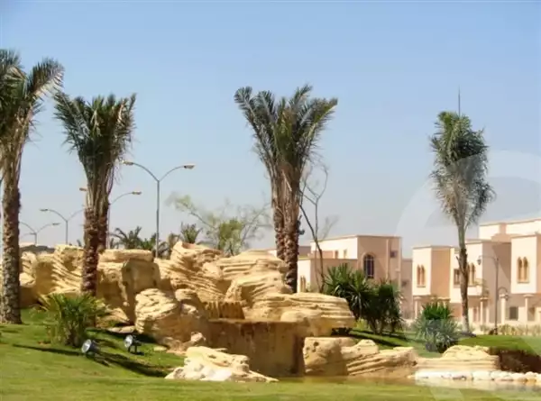 https://aqarmap.com.eg/en/listing/5246343-for-sale-cairo-el-sheikh-zayed-city-compounds-greens