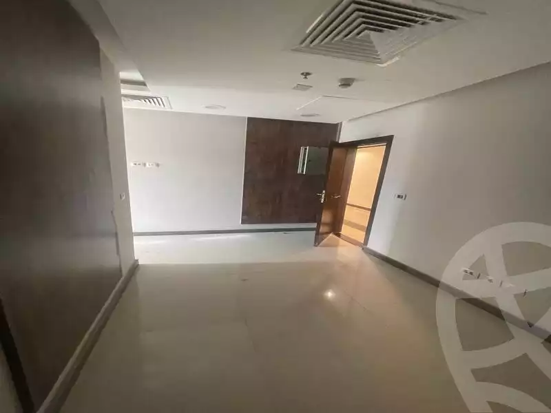https://aqarmap.com.eg/ar/listing/5250047-for-rent-cairo-el-sheikh-zayed-city-compounds-tryfywm-zyd-nm-llttwyr