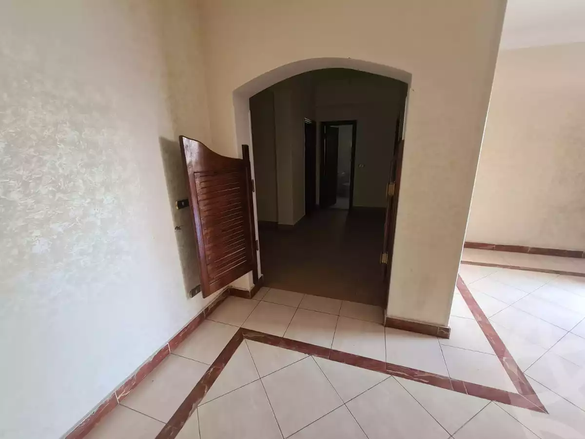https://aqarmap.com.eg/ar/listing/5251252-for-rent-cairo-new-cairo-el-ahyaa-third-neighborhood-street-1