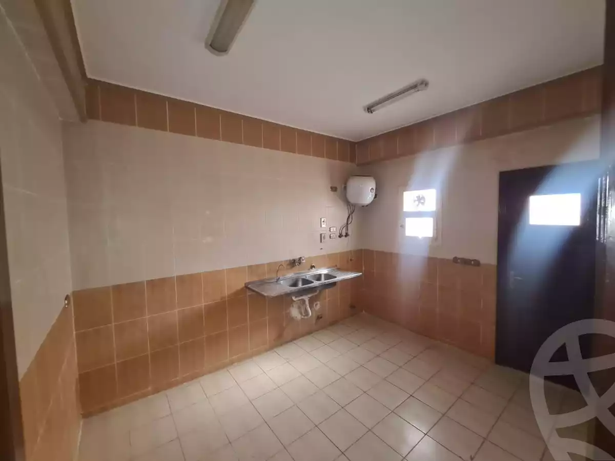 https://aqarmap.com.eg/ar/listing/5251252-for-rent-cairo-new-cairo-el-ahyaa-third-neighborhood-street-1
