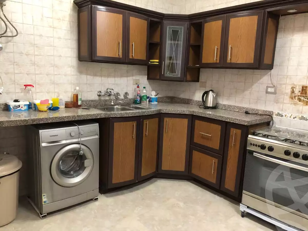 https://aqarmap.com.eg/en/listing/5251608-for-rent-cairo-el-sheikh-zayed-city-compounds-hy-lnd