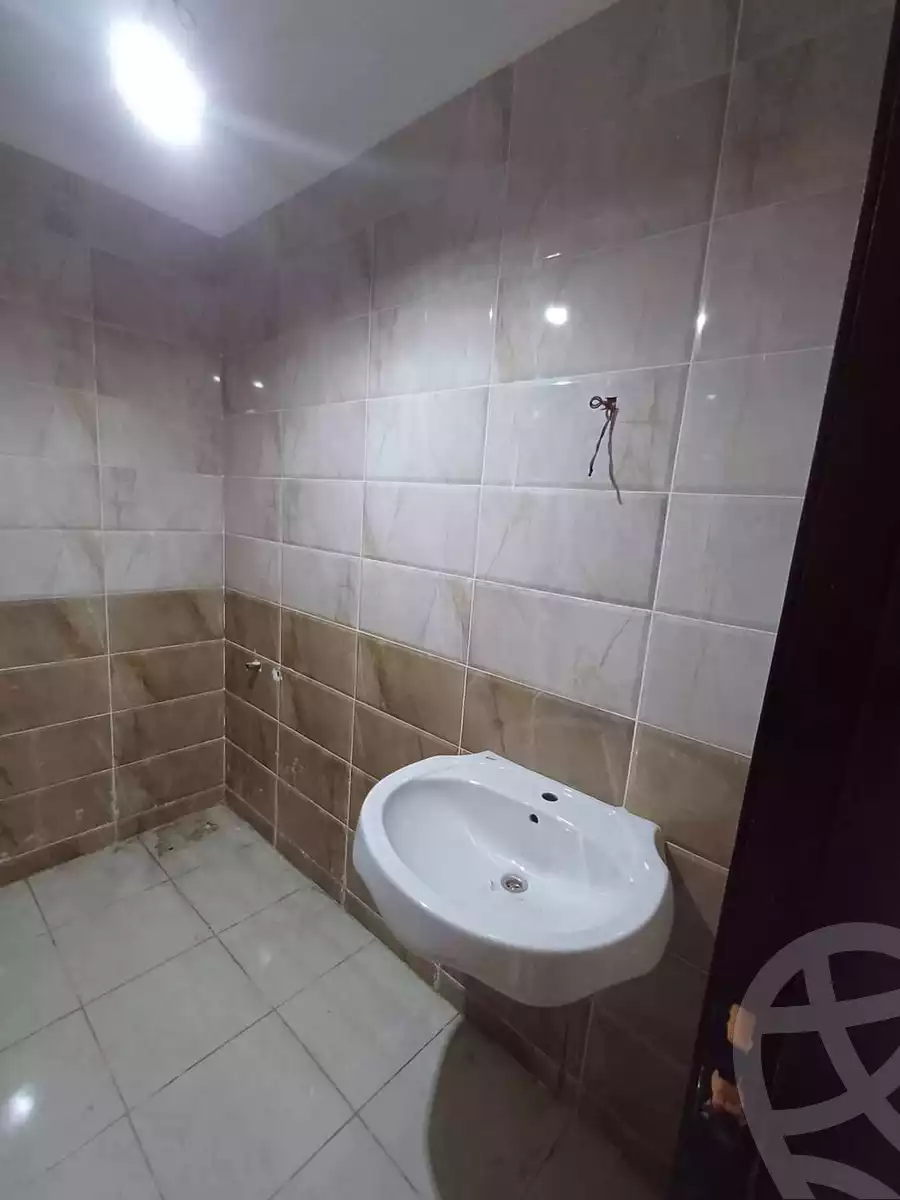 https://aqarmap.com.eg/en/listing/5255194-for-rent-cairo-mokattam-lhdb-l-ly-shareaa-9