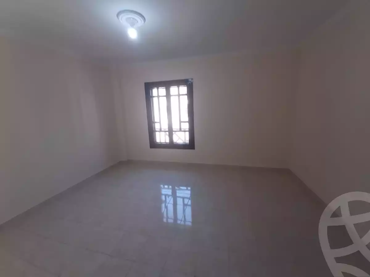 https://aqarmap.com.eg/en/listing/5256505-for-rent-cairo-new-cairo-lrhb-city-phase-5-ibn-al-nafees-st