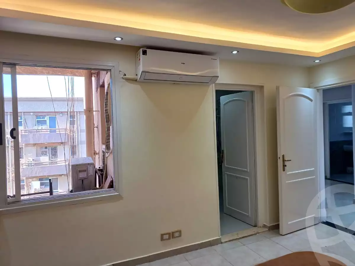 https://aqarmap.com.eg/en/listing/5259230-for-rent-cairo-new-cairo-lrhb-city-phase-4-saad-zaghloul-st