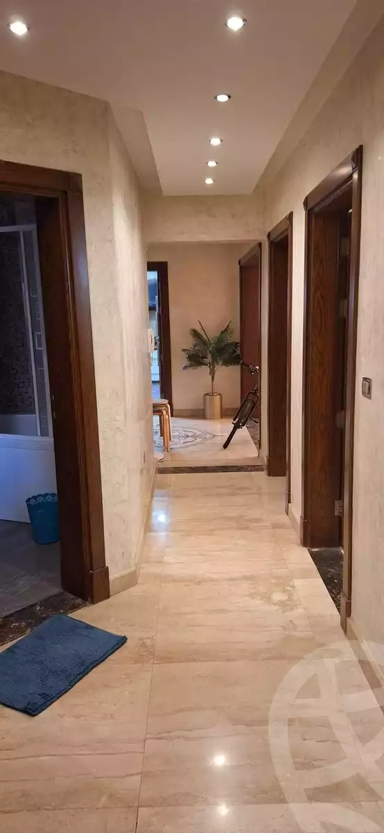 https://aqarmap.com.eg/ar/listing/5259301-for-rent-cairo-new-cairo-lrhb-city-phase-5-ibn-al-nafees-st