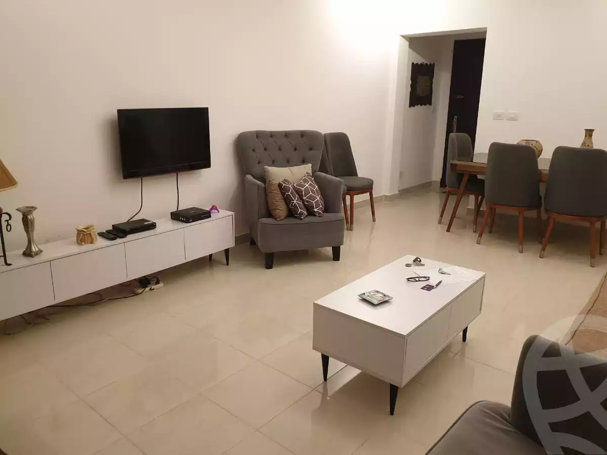 https://aqarmap.com.eg/en/listing/5266357-for-rent-cairo-new-cairo-lrhb-city-phase-7