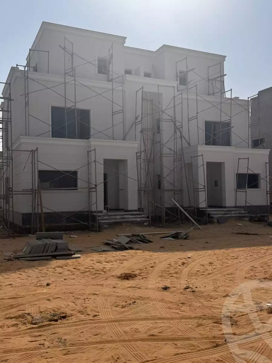 https://aqarmap.com.eg/en/listing/5277350-for-sale-cairo-el-sheikh-zayed-city-lshykh-zyd-ljdyd-naia-west