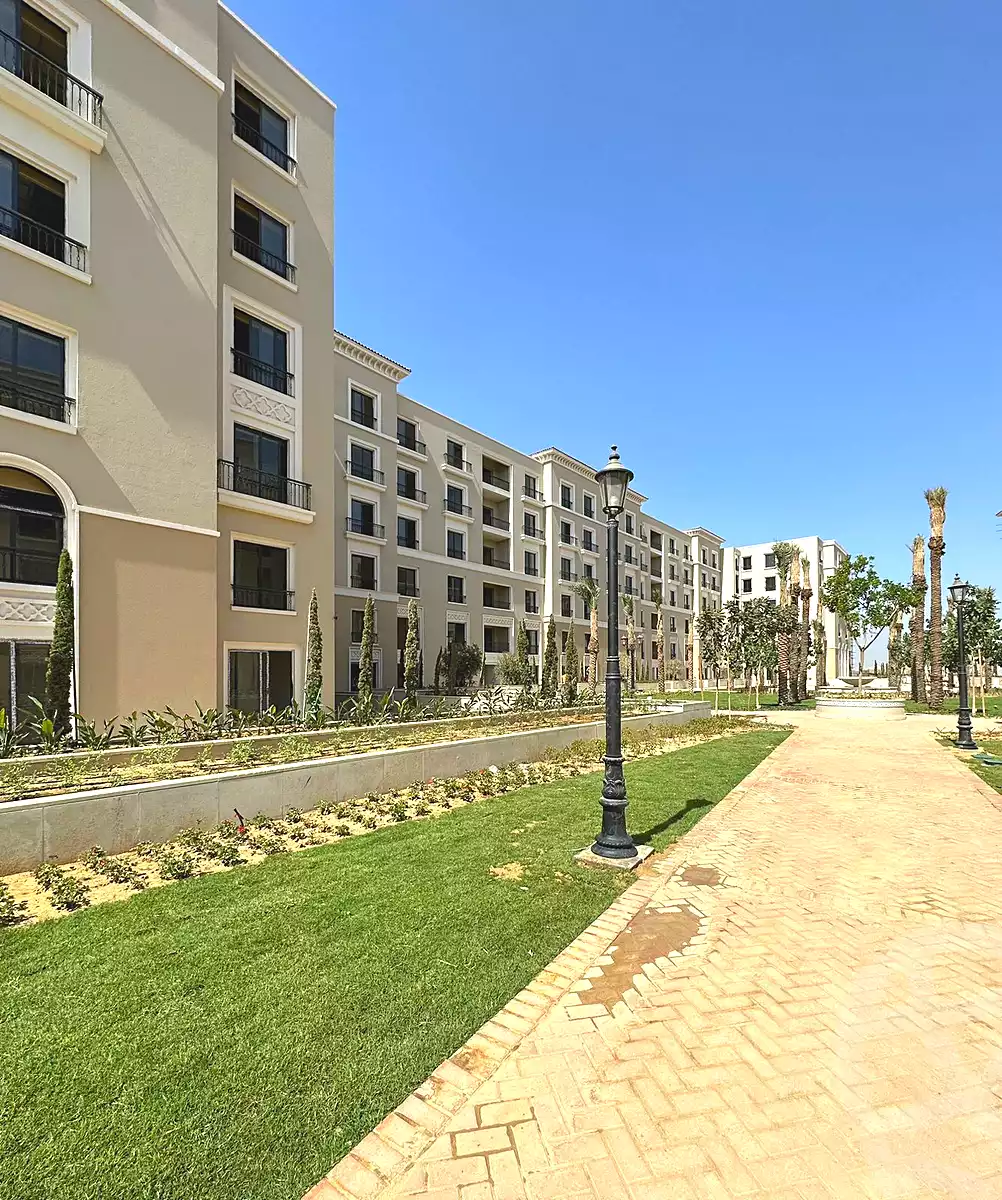 https://aqarmap.com.eg/ar/listing/5277322-for-sale-cairo-el-sheikh-zayed-city-compounds-kmbwnd-fyldj-wyst-dr-llttwyr