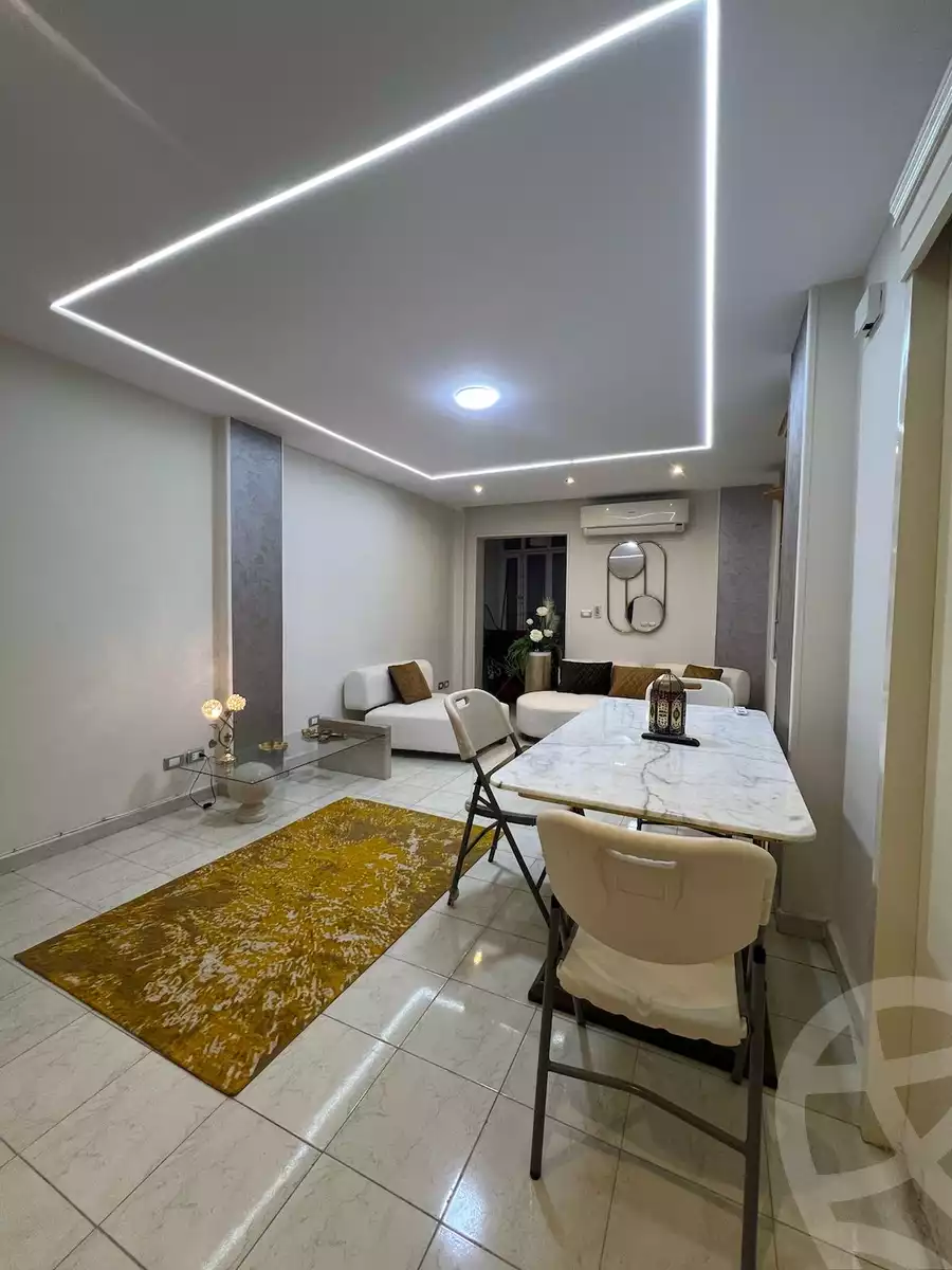 https://aqarmap.com.eg/ar/listing/5281320-for-sale-cairo-new-cairo-lrhb-city-phase-5-ibn-al-nafees-st
