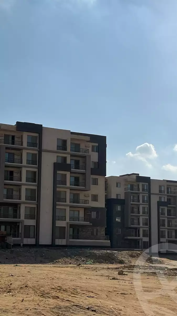 https://aqarmap.com.eg/ar/listing/5287188-for-sale-cairo-el-sheikh-zayed-city-compounds