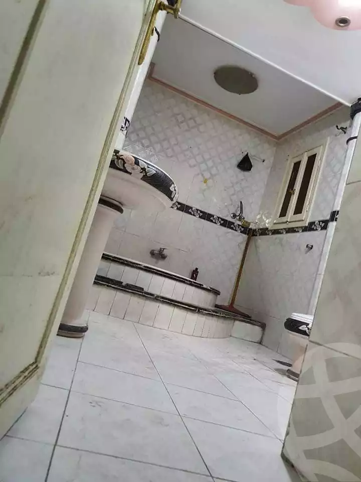 https://aqarmap.com.eg/en/listing/5287779-for-sale-alexandria-moharram-bey-tryq-qn-lswys